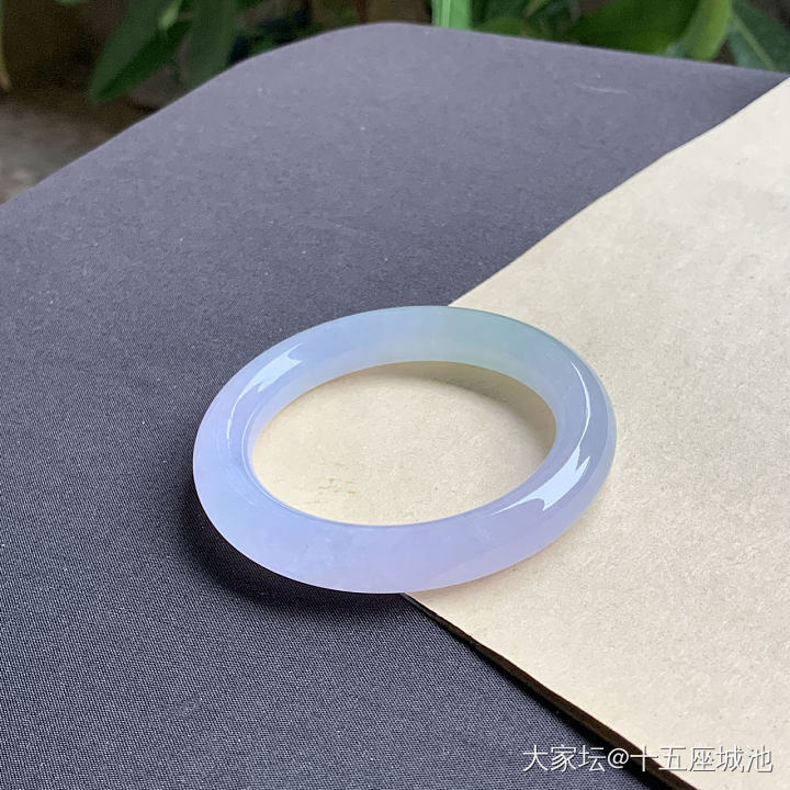 择一镯永相伴_翡翠