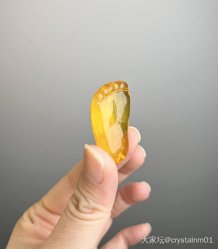 出几个金珀蜜蜡小雕件_琥珀蜜蜡