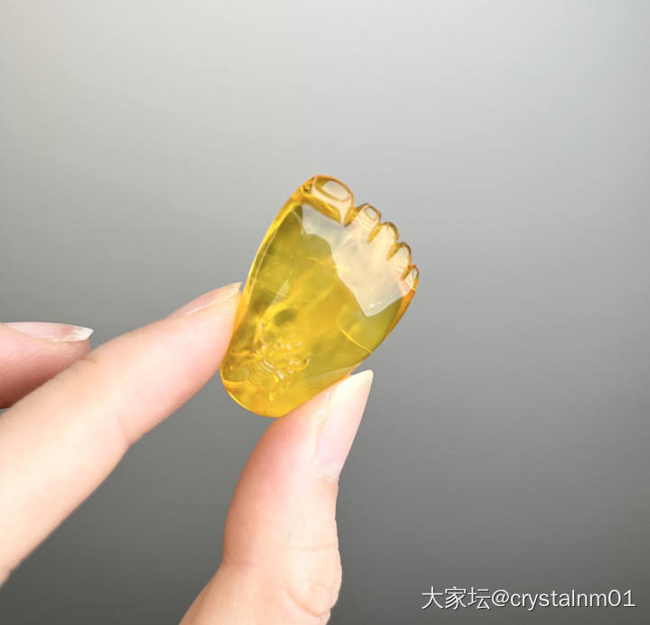 出几个金珀蜜蜡小雕件_琥珀蜜蜡