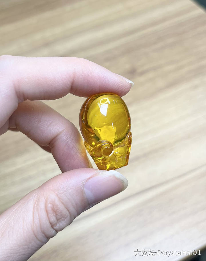 出几个金珀蜜蜡小雕件_琥珀蜜蜡
