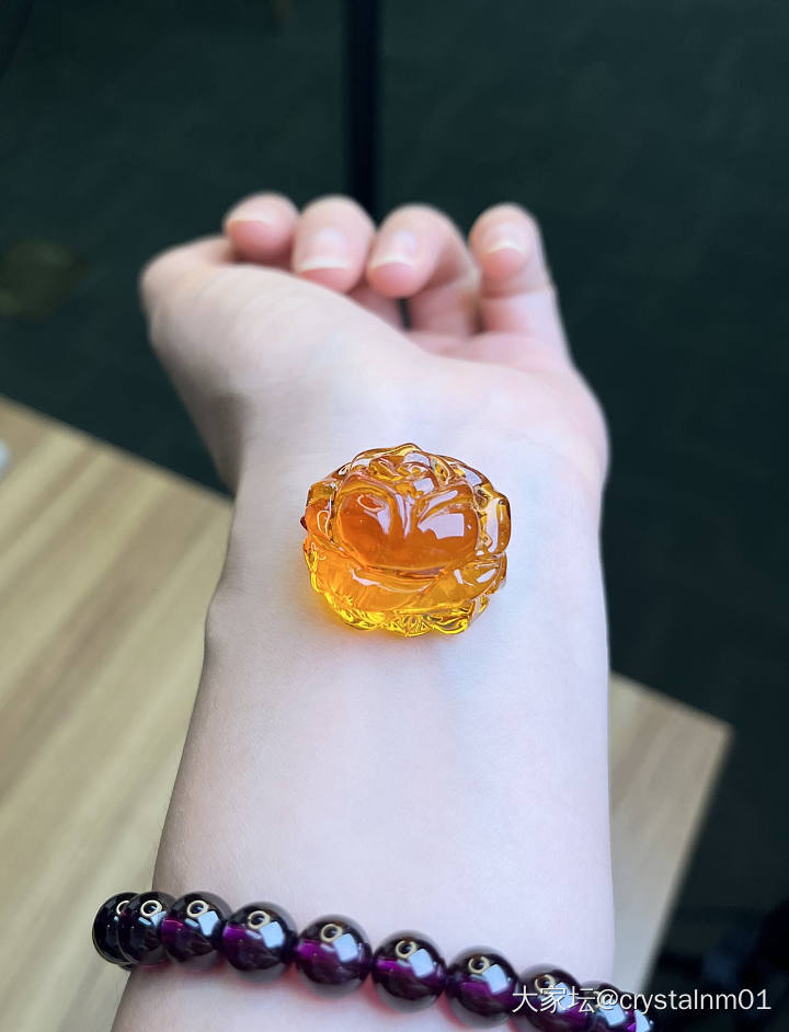 出几朵国色天香蜜蜡牡丹 玫瑰_琥珀蜜蜡