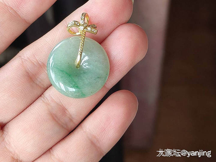 天然缅甸A货翡翠平安扣_翡翠