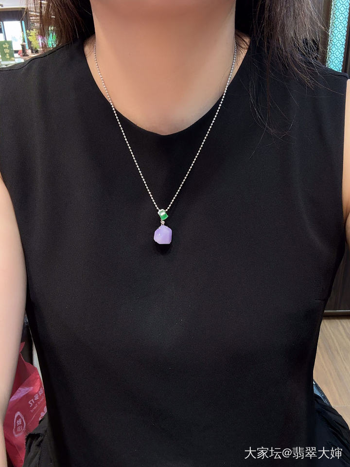 粉紫不规则紫罗兰吊坠_翡翠
