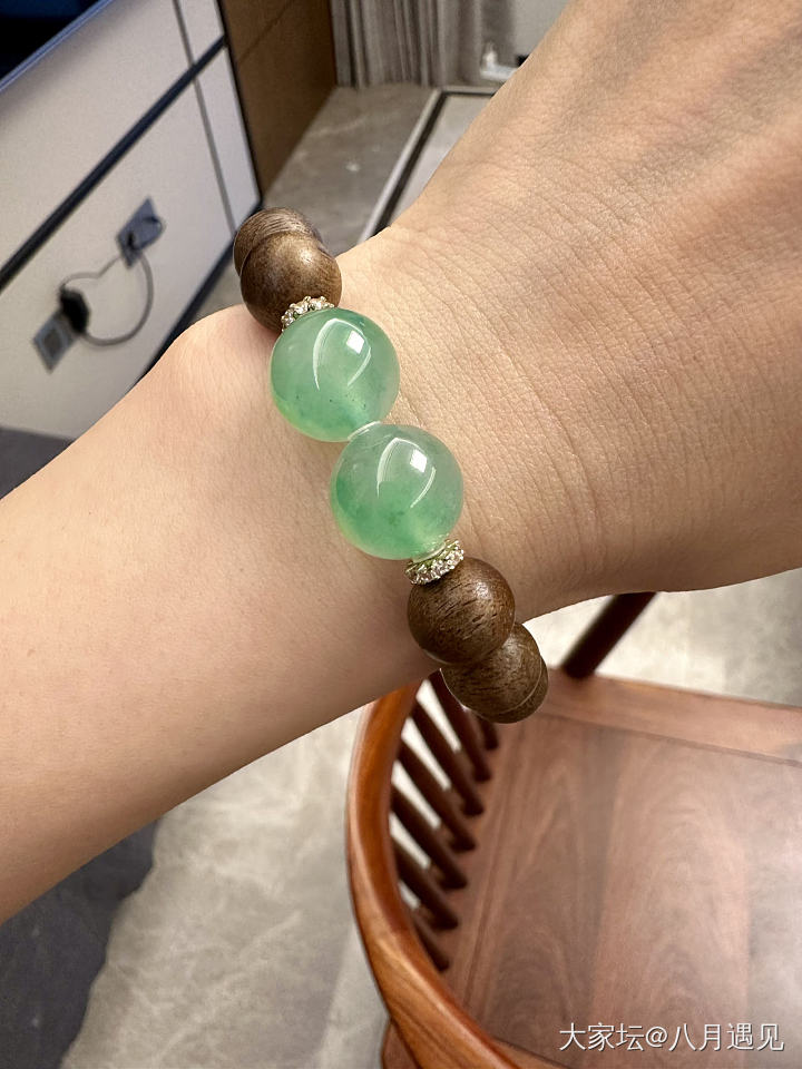 姐妹寄➗的大卡冰甜绿珠子_翡翠