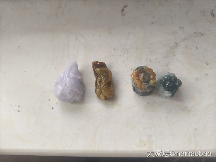 天然缅甸A货翡翠小雕件_翡翠