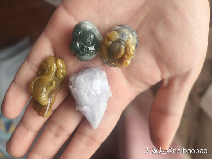 天然缅甸A货翡翠小雕件_翡翠