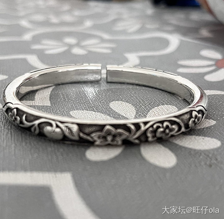 呈祥足银 窄喜福刻花 开口银手镯_银