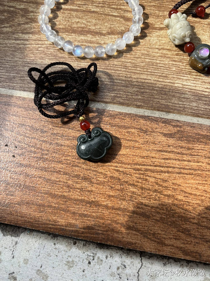 打包出入门级别的水晶、和田、南红、月光等_首饰