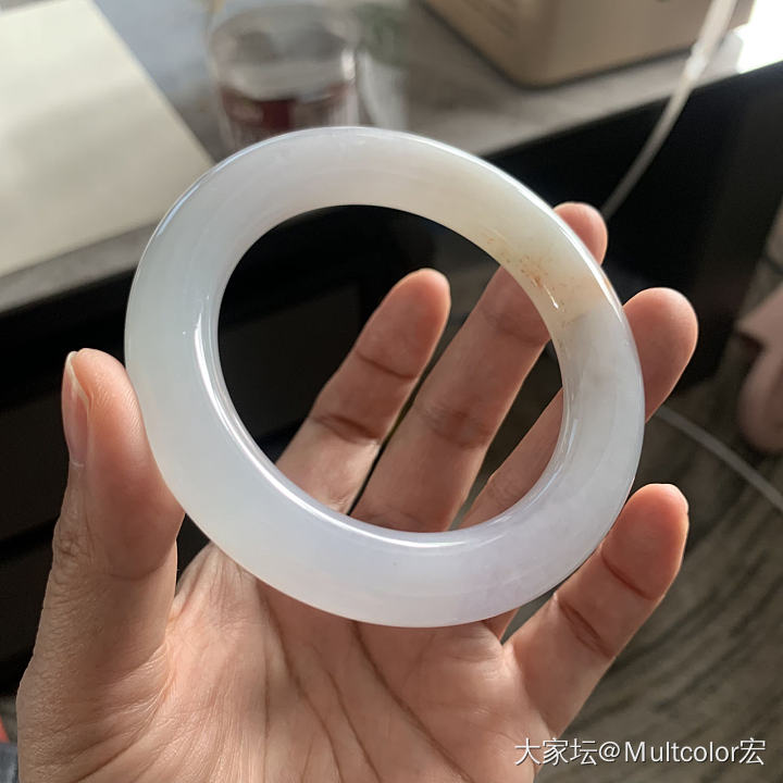 闲置出圆条翡翠手镯_翡翠