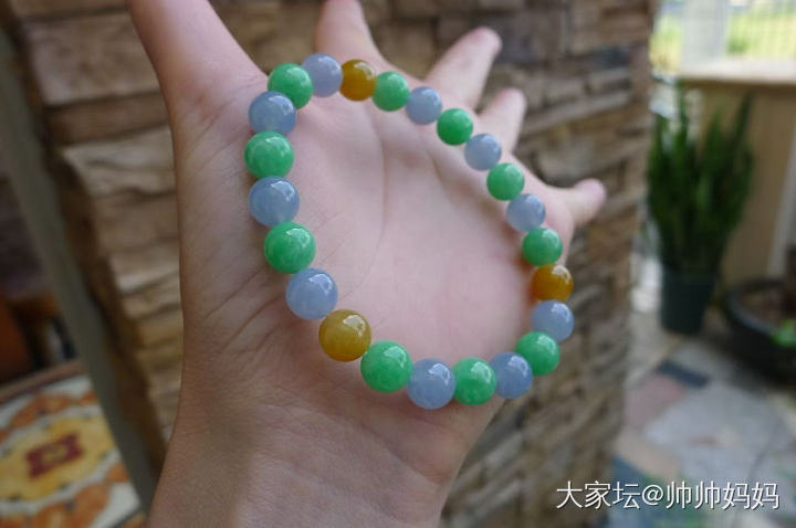 翡翠浓郁糖豆手链_翡翠