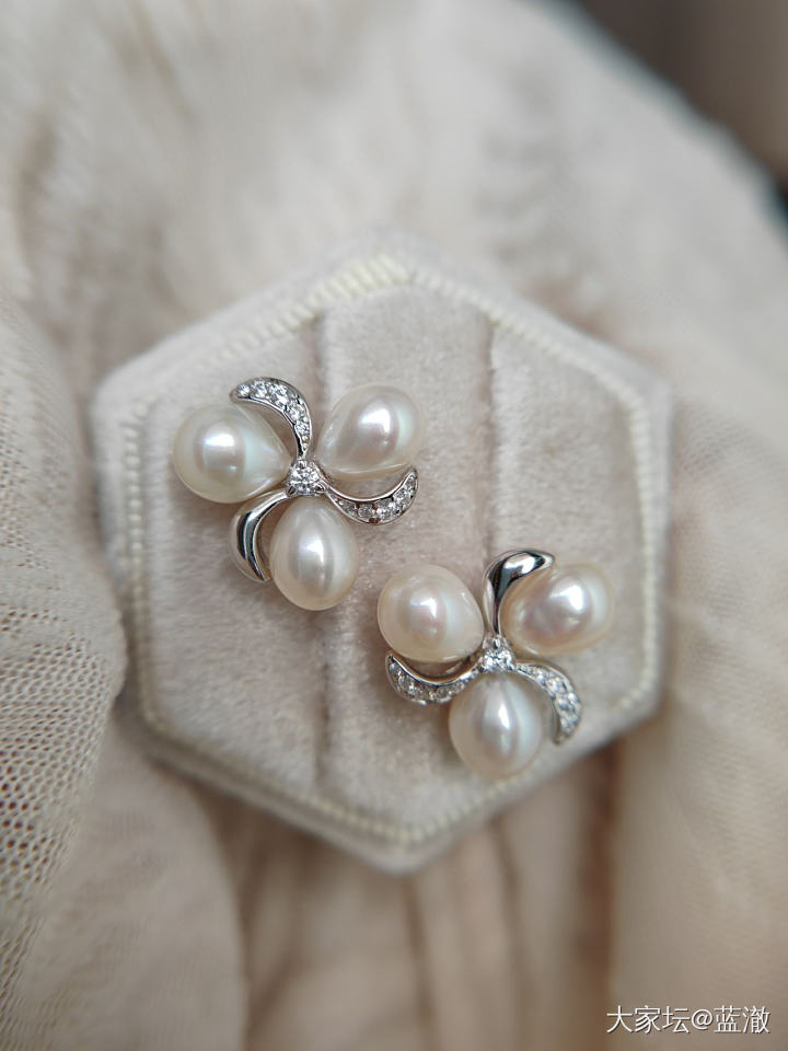 各种镶嵌珍珠首饰，都是银镶_有机宝石