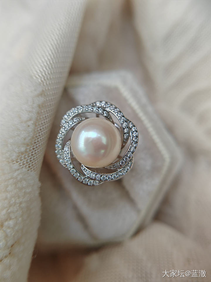 各种镶嵌珍珠首饰，都是银镶_有机宝石