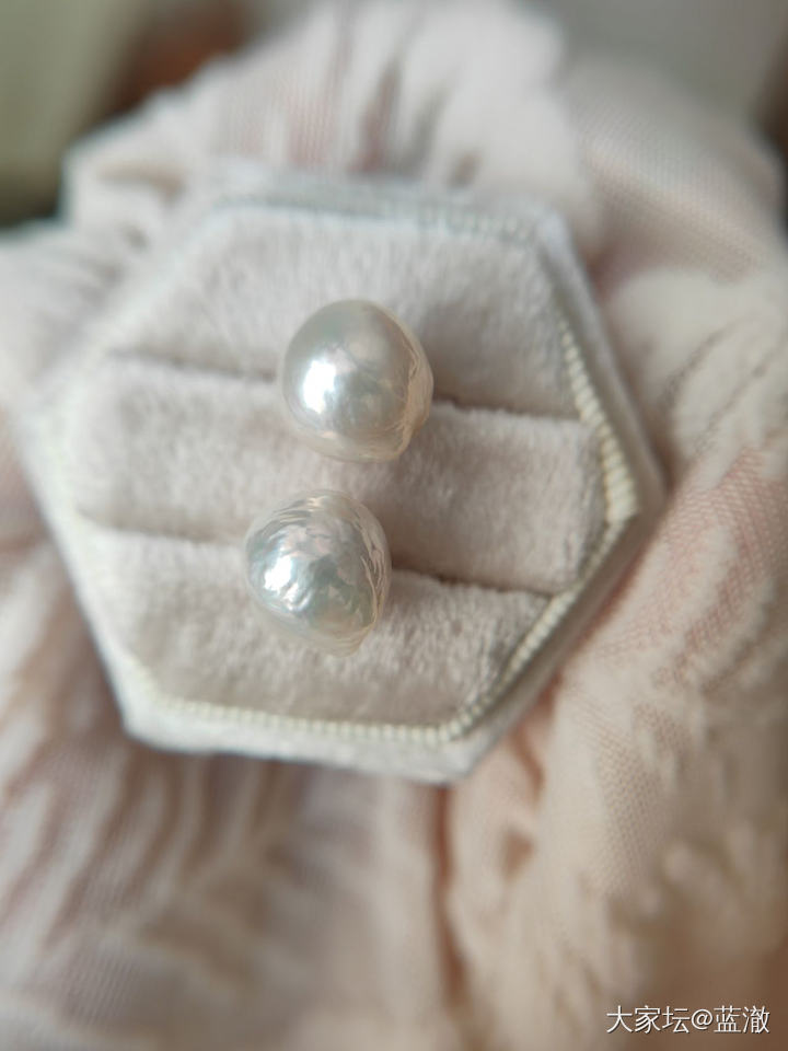 各种镶嵌珍珠首饰，都是银镶_有机宝石