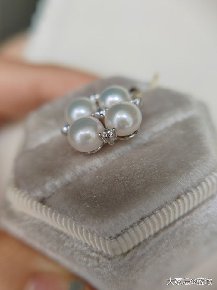 各种镶嵌珍珠首饰，都是银镶_有机宝石