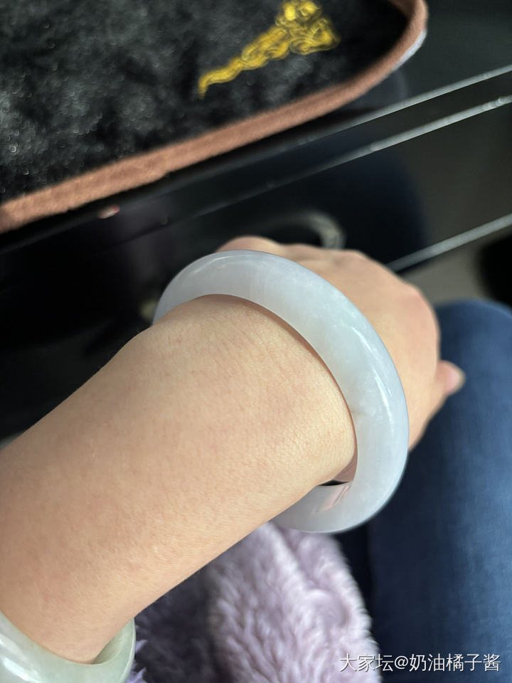 天然翡翠糯化白条_翡翠