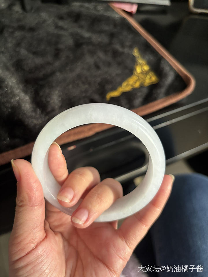 天然翡翠糯化白条_翡翠