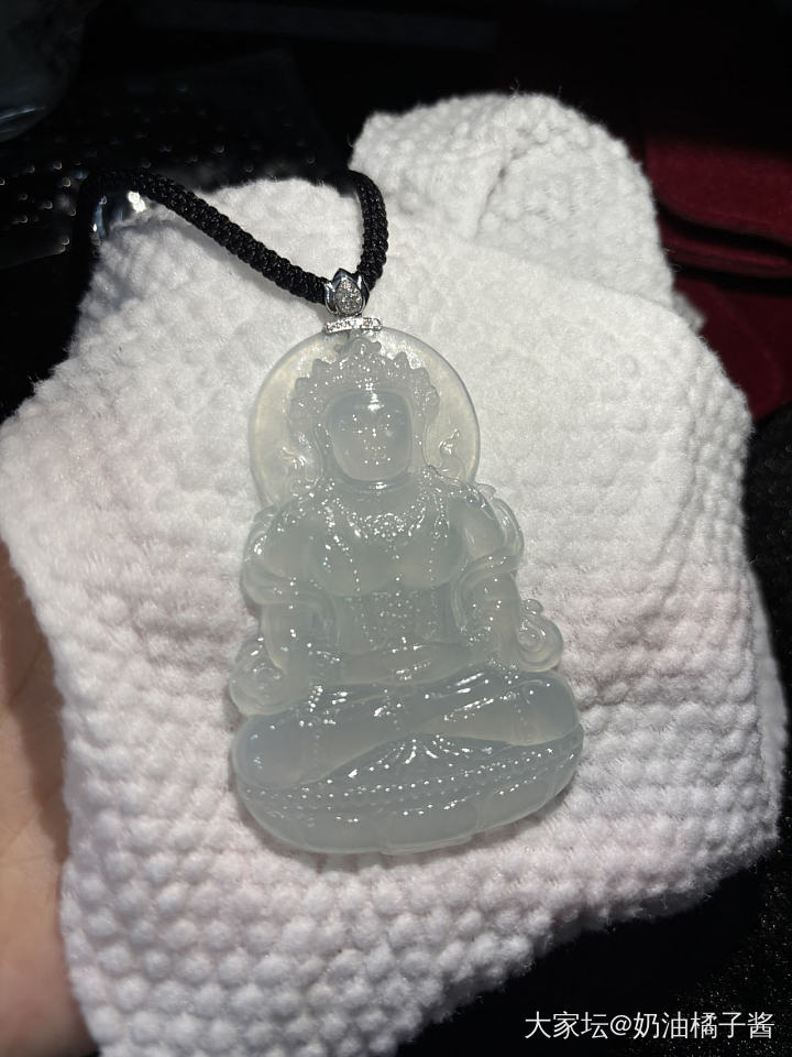 天然翡翠冰种度母_翡翠