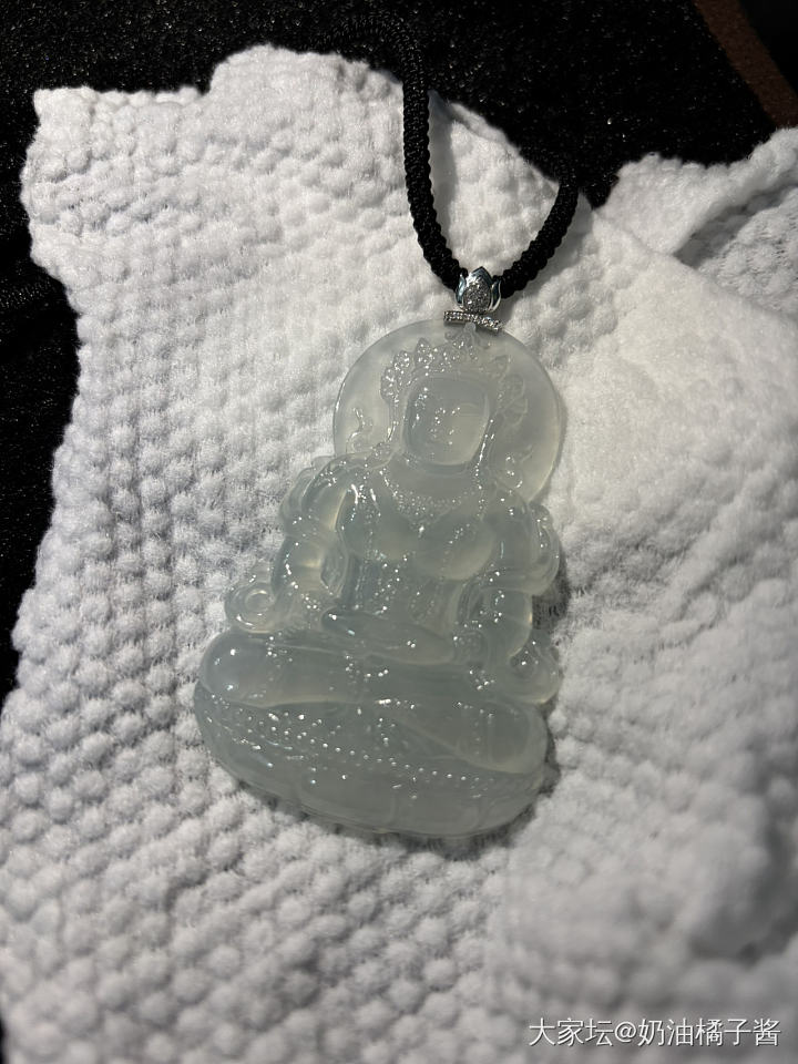 天然翡翠冰种度母_翡翠