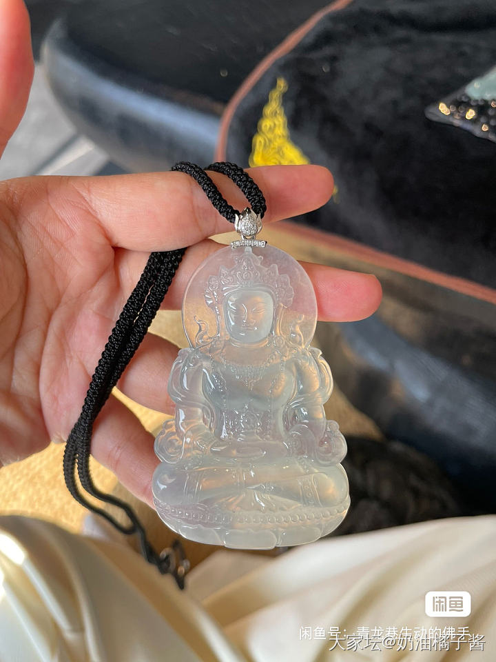 天然翡翠冰种度母_翡翠