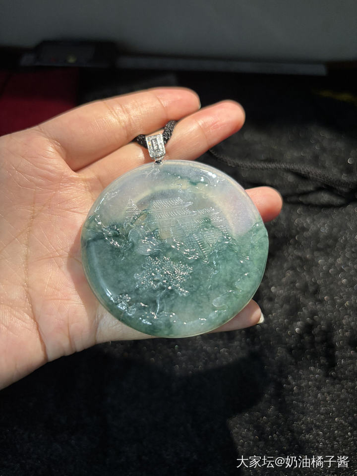 天然翡翠大山水牌_翡翠