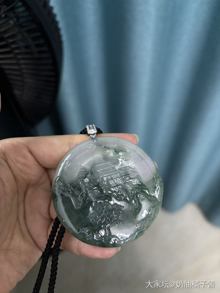 天然翡翠大山水牌_翡翠