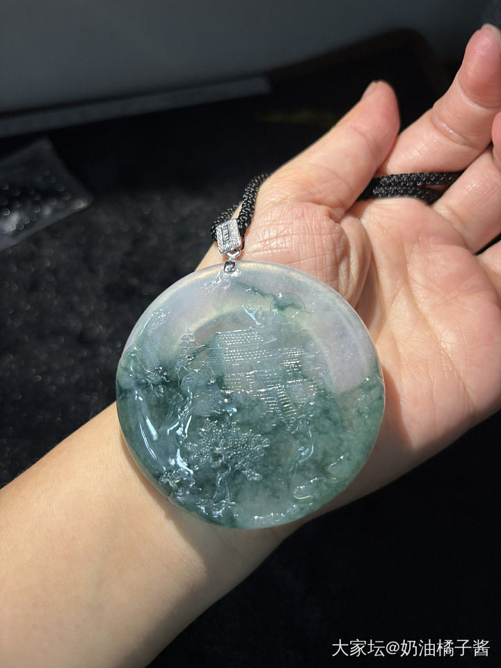 天然翡翠大山水牌_翡翠