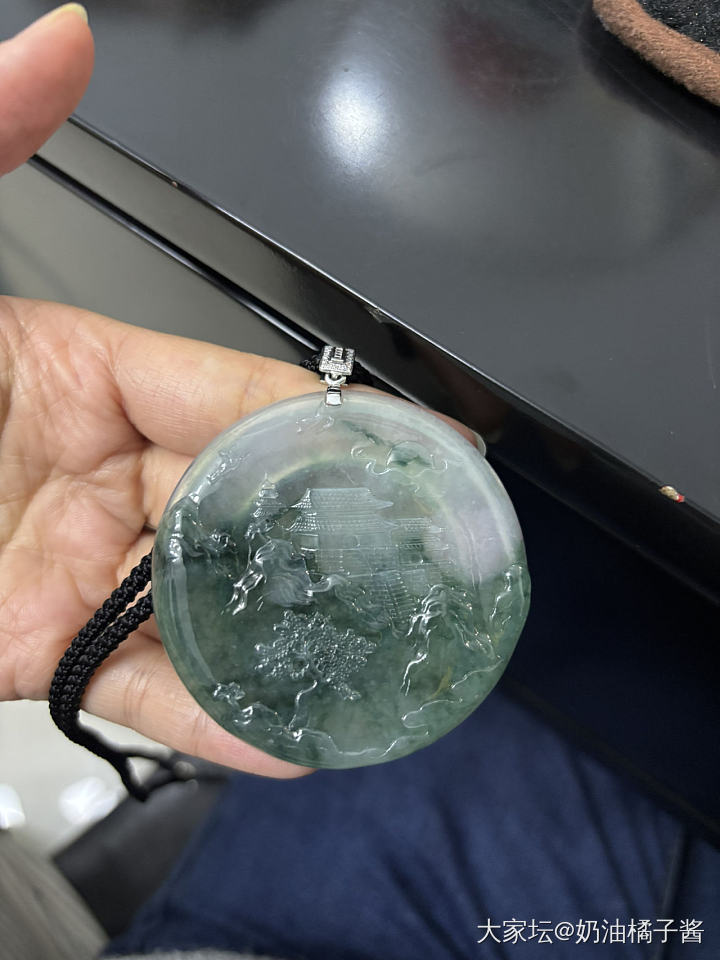 天然翡翠大山水牌_翡翠