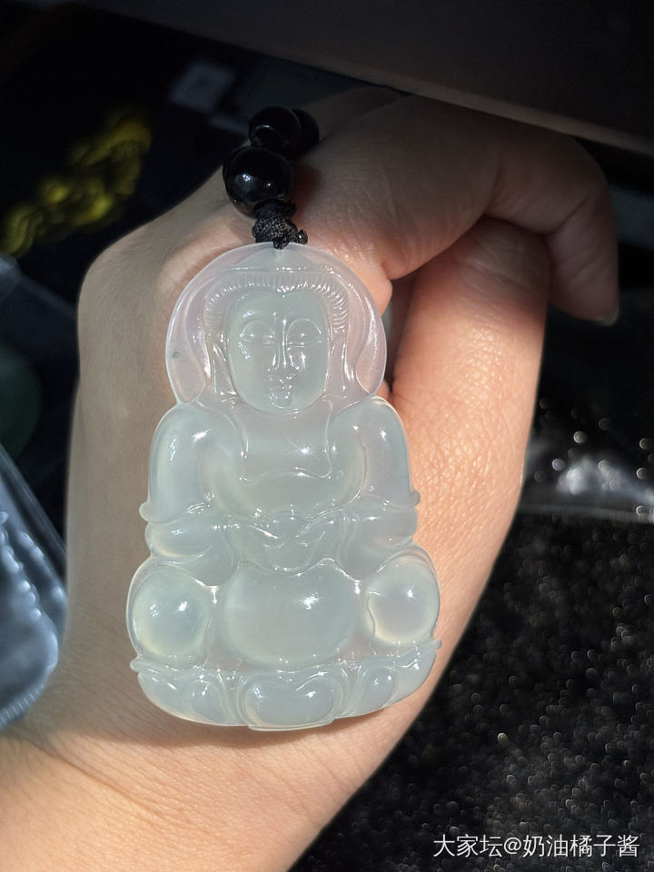 天然翡翠冰晴观音_翡翠