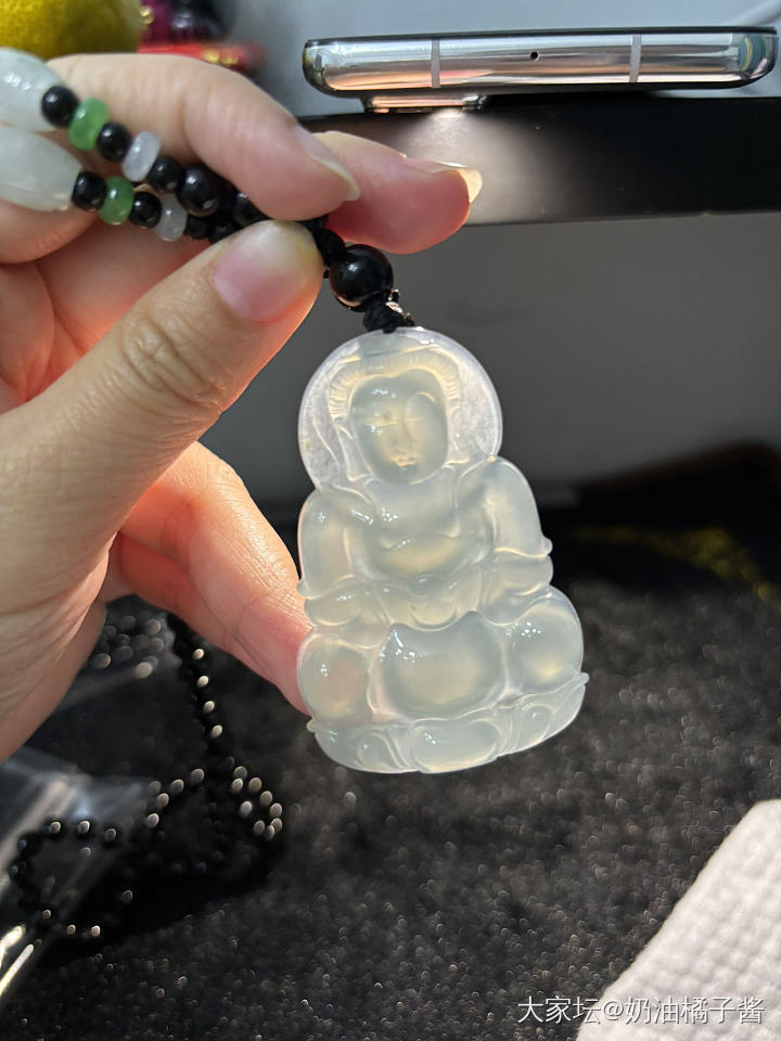 天然翡翠冰晴观音_翡翠