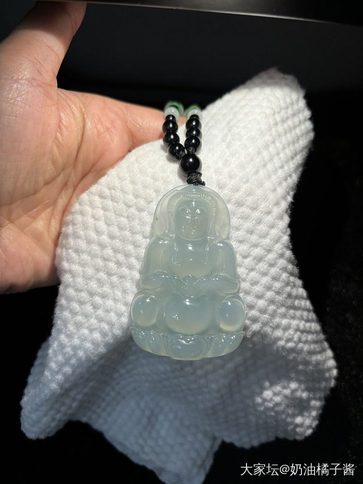 天然翡翠冰晴观音_翡翠