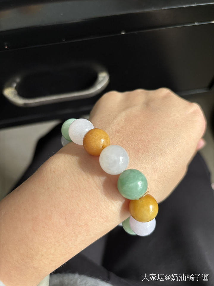 翡翠糖果卡13手串_翡翠