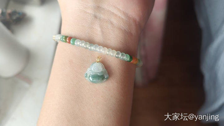 天然缅甸A货翡翠吊坠_翡翠