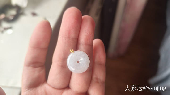 天然缅甸A货翡翠吊坠_翡翠