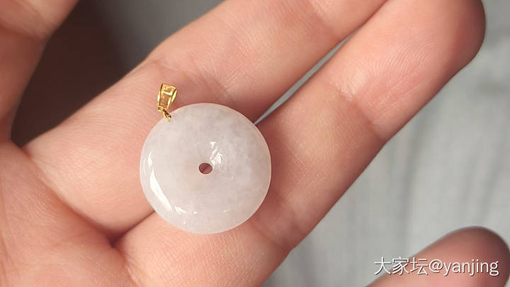 天然缅甸A货翡翠吊坠_翡翠