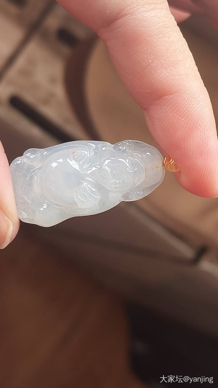 天然缅甸A货翡翠吊坠_翡翠