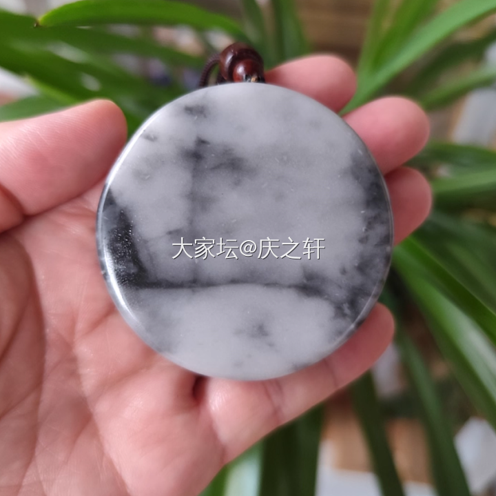 和田玉青花手镯芯110克直径55mm_和田玉