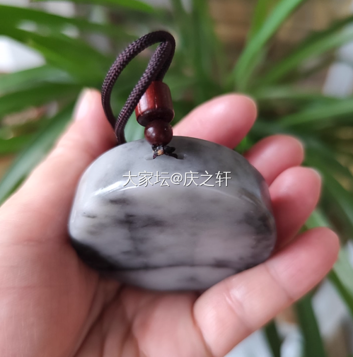 和田玉青花手镯芯110克直径55mm_和田玉