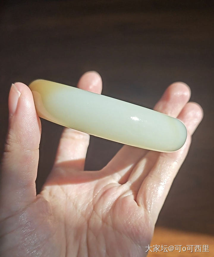 清理原本的自珍 和田玉 糖（青）白镯_和田玉