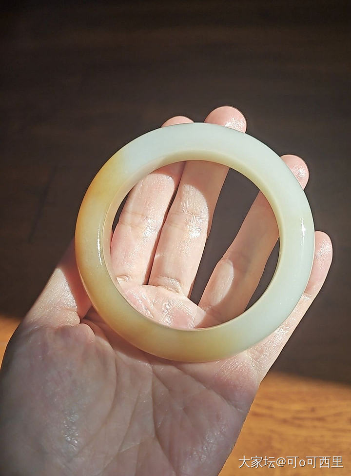 清理原本的自珍 和田玉 糖（青）白镯_和田玉