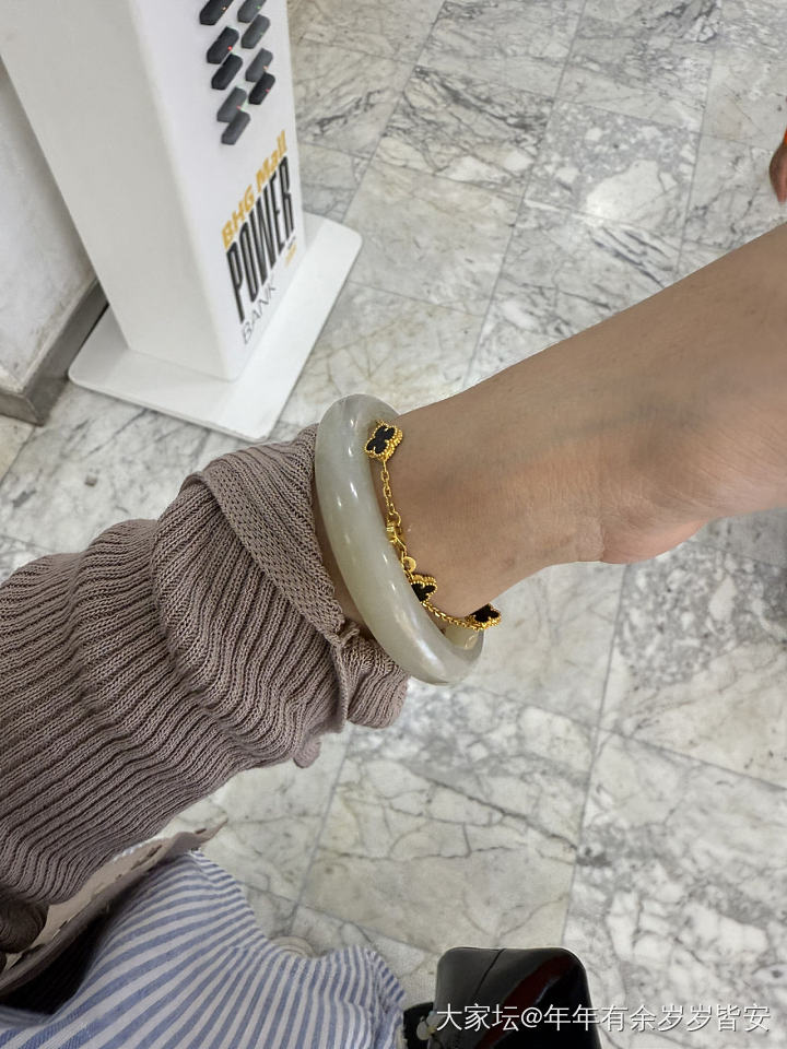 新疆和田玉籽镯_和田玉