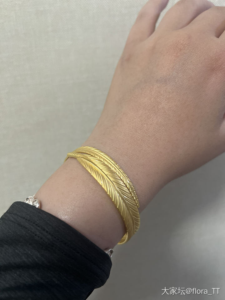 一件成团的羽毛手镯到啦_福利社手镯金
