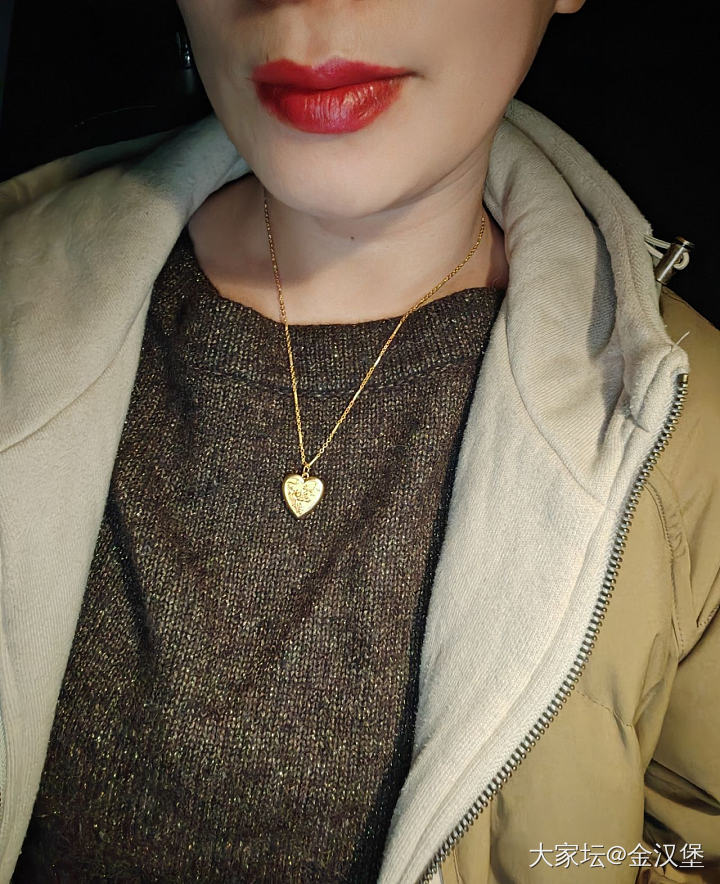 辞旧迎新的奶奶款吊坠_吊坠金