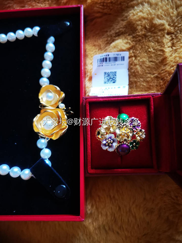 百年宝诚品牌银镯 花丝，镂空，浮雕工艺_银