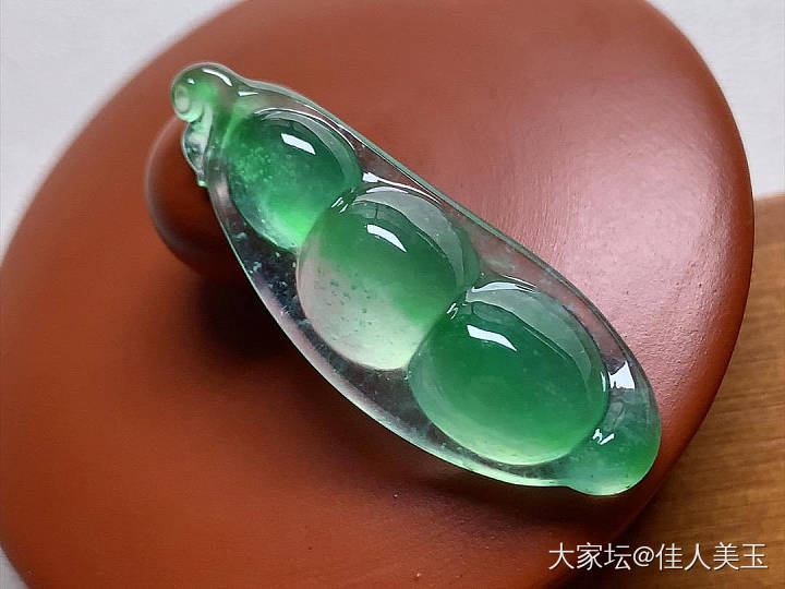 佳人美玉玻璃种木那绿福豆掌柜推荐_翡翠