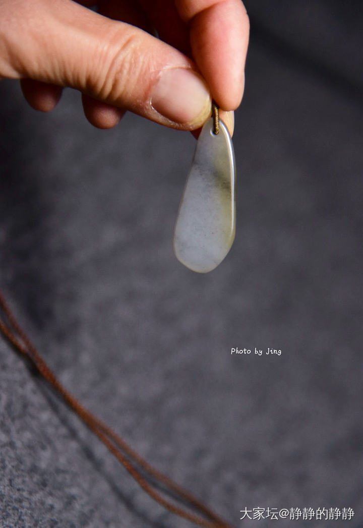 三色小油坨一枚_和田玉