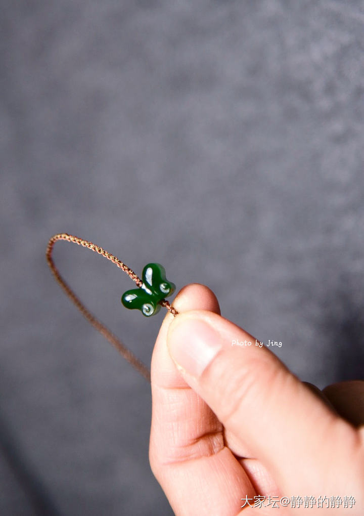 三色小油坨一枚_和田玉