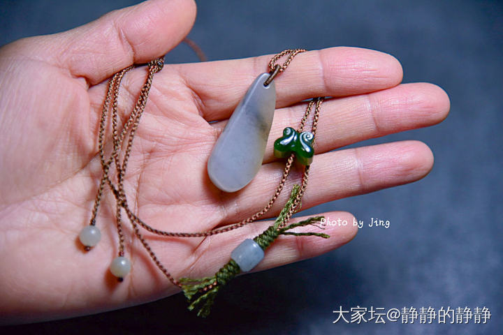 三色小油坨一枚_和田玉