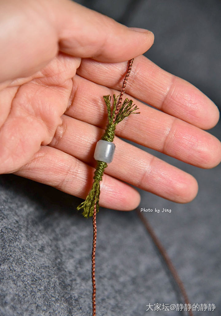 三色小油坨一枚_和田玉