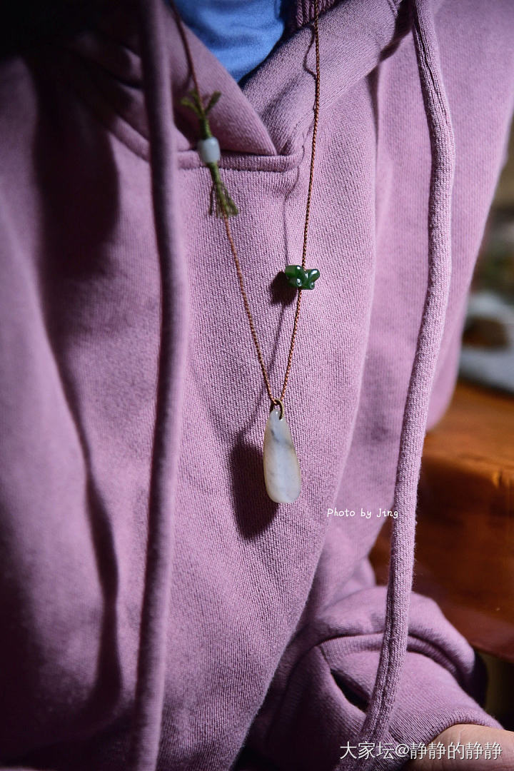 三色小油坨一枚_和田玉