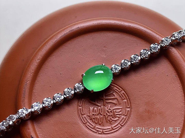 佳人美玉高冰种木那蛋面镶金手链_翡翠